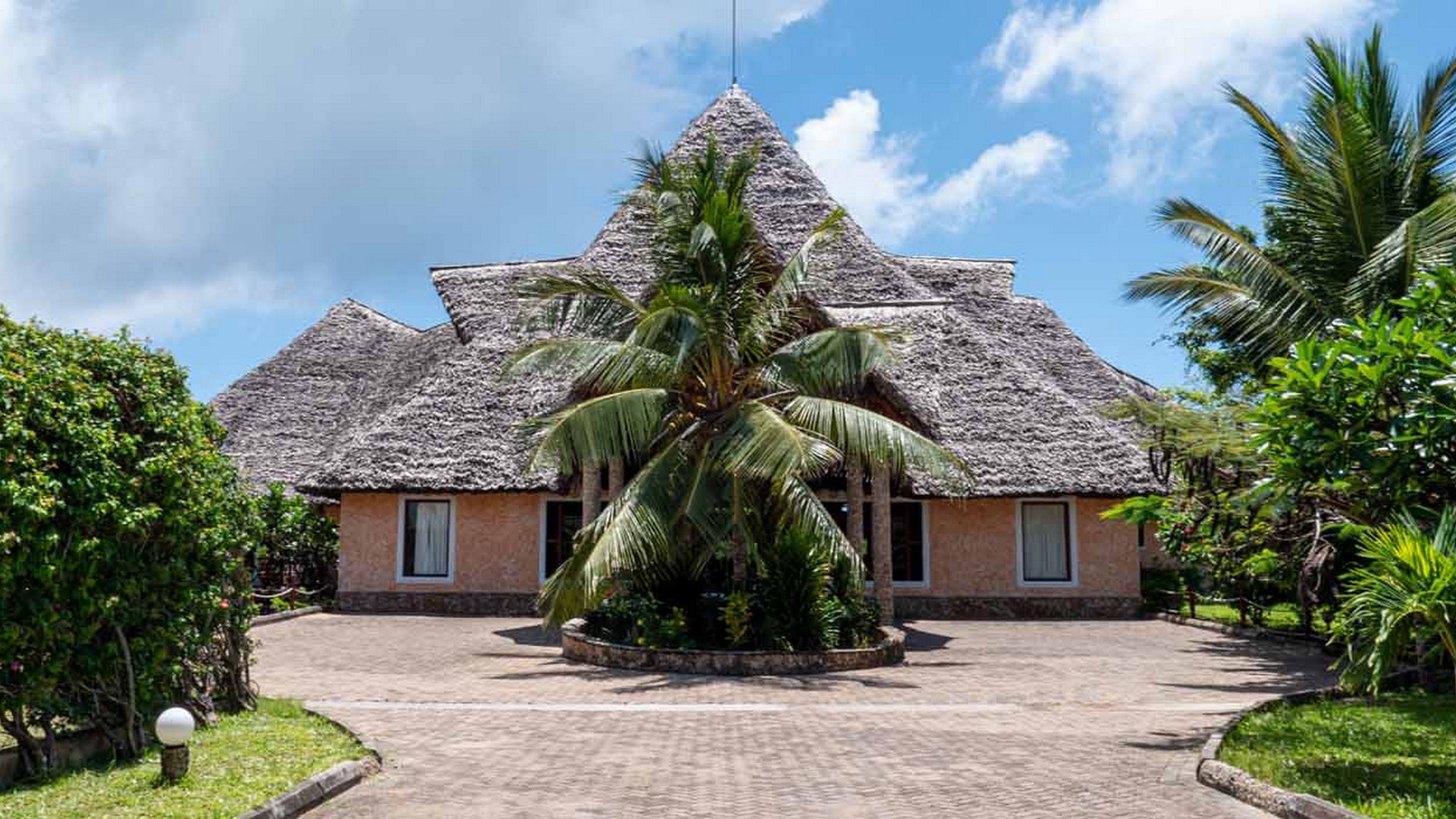 Crystal Bay Resort